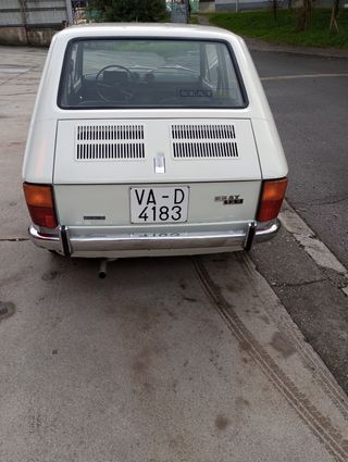 SEAT 133 1975