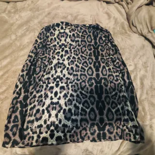 Camiseta manga larga estampado leopardo