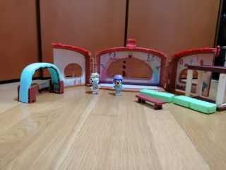 Escuela Bluey + amigos de Bluey