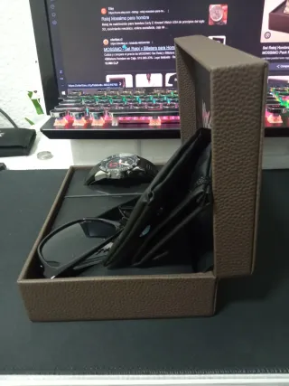 Set Reloj y Gafas Mossimo Caja Cuero