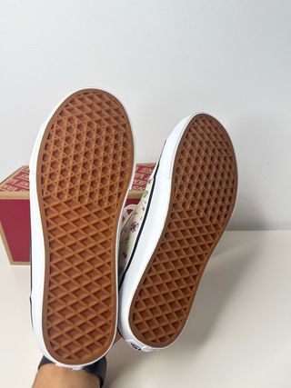 Vans Filmore Decon Floral Crema Talla 40