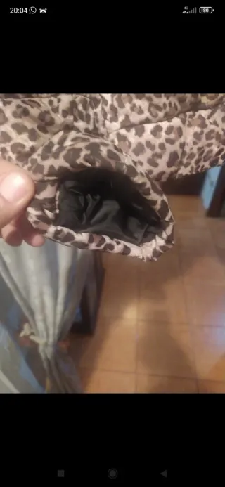 Piumino leopardato taglia L