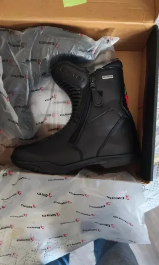 Botas de Moto Bela