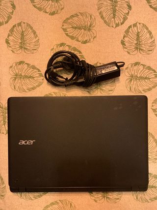 Portátil Acer Aspire ES1523 AMD E1-7010 SSD 932 GB