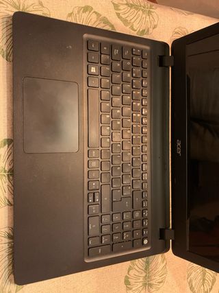 Portátil Acer Aspire ES1523 AMD E1-7010 SSD 932 GB