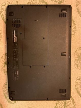 Portátil Acer Aspire ES1523 AMD E1-7010 SSD 932 GB