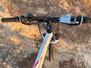 Bicicleta de montaña con silla infantil