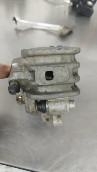 Pinza Freno Trasero Suzuki RM