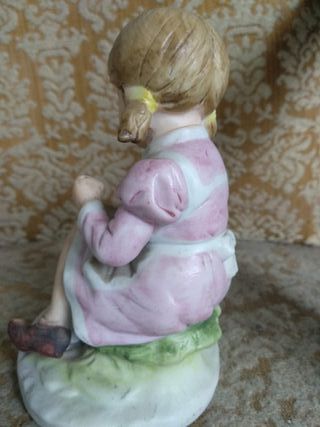 Figuritas antiguas niño y niña