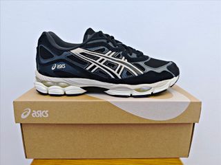 ZAPATILLAS ASICS SIN USO