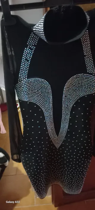 Vestido de fiesta con pedrería