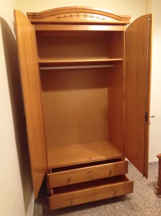 Dormitorio 3 piezas madera provenzal + colchón