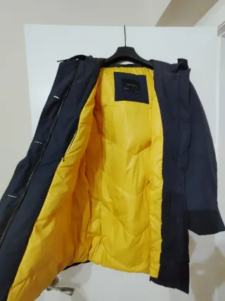 Anorak Zara Azul y Amarillo