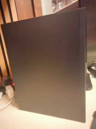 PC Desktop Modificato specs nella descrizione