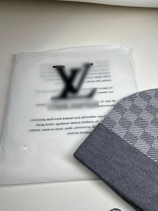 Cappello Louis Vuitton Grigio