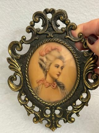 Antichi quadretti in bronzo con ritratti