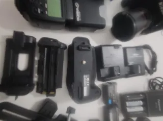 Nikon D750 + flash + objetivo + accs + grip +++