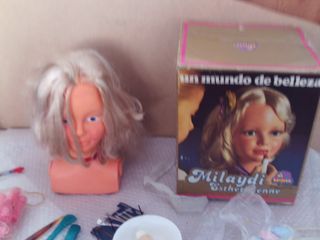 Cabeza de muñeca Milaydi Estheticienne para peinar