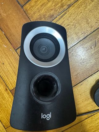 Altavoces Logitech 2.1 Negro
