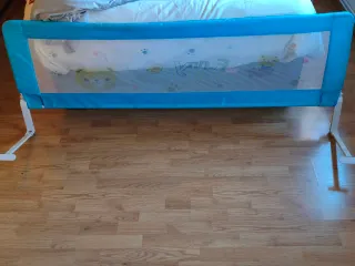 Barrera de seguridad para cama infantil