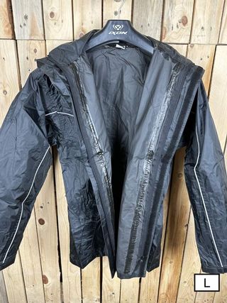 CHAQUETA T-L DE LLUVIA STORMER