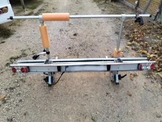 Portamotos plegable para autocaravana