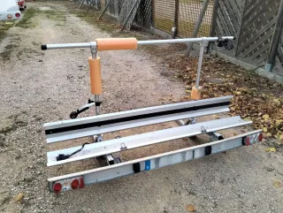 Portamotos plegable para autocaravana