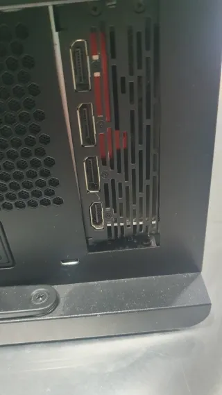 Caja Egpu Razer Core + T. Gráfica Vega Ref. Liqui