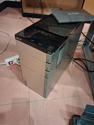 Acer Aspire Pentium i7 1TB