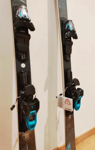 Esquís Atomic Redster X5 talla 168.