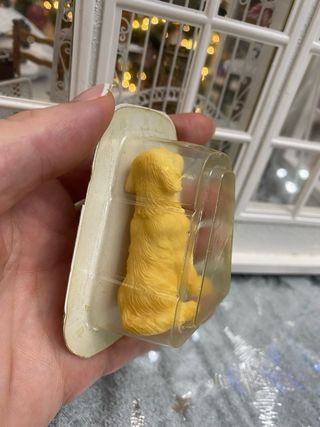 Perro miniatura para casa de muñecas