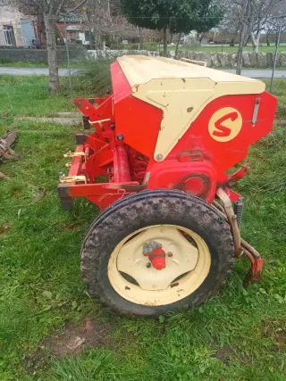 Sembradora 3 metros, 21 botas Tlf 650622091