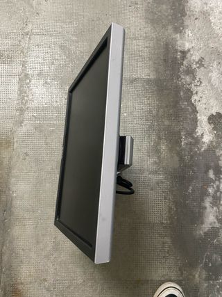 Monitor Dell Negro y Plateado