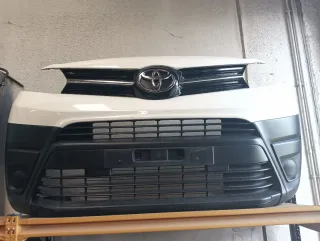 Se vende parachoques toyota proace 2016/2021