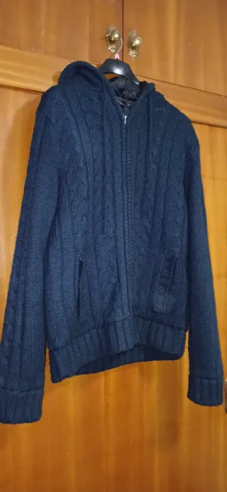 Chaquetón de lana sport con gorro