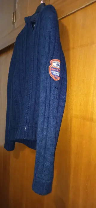 Chaquetón de lana sport con gorro