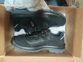 Zapatos de seguridad Würth negros y grises