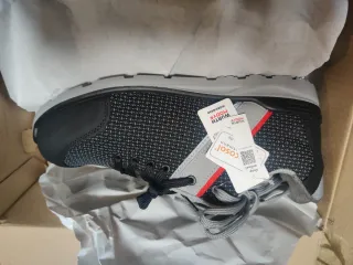 Zapatos de seguridad Würth negros y grises