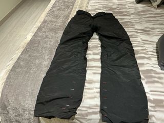 Pantalón de esquí negro.Wed’ze