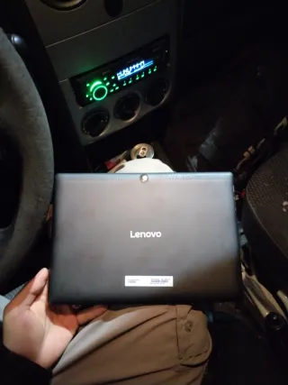 Tablet Lenovo Blu