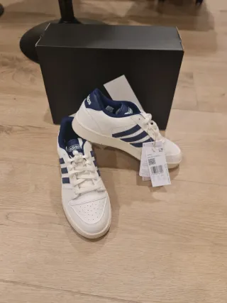 Adidas Zapatillas Blancas y Azules