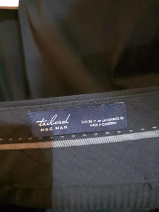 Traje de hombre negro. Un solo uso