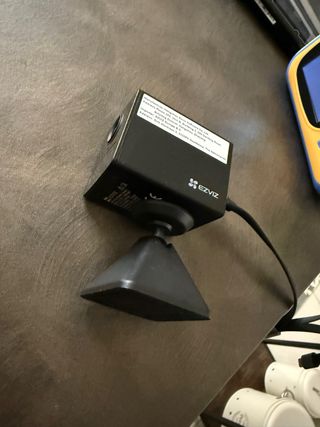 Telecamera EZVIZ nera, da interno modello CB2
