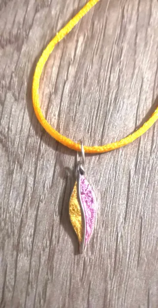 Colgante plata esmaltado oro y rosa