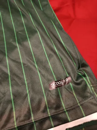 Segunda equipación Real Betis Balompié