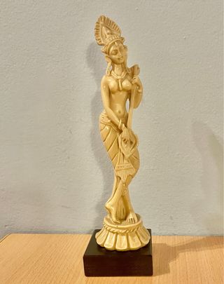 Figura Diosa Marfil Vintage