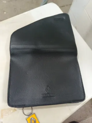 Funda y llavero Renault Megane