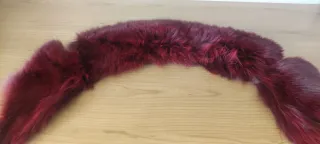 elegante collo in volpe rosso mogano