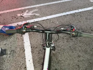 Bicicleta 24 rosa y blanca