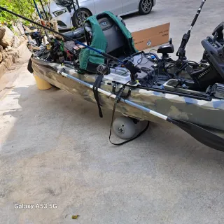 Kayak Seastream Angler C120 con motor